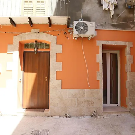 Cozy In In A Delightful Area Agrigento